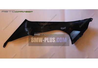 Накладка топливного бака правая BMW К42, К46 46637715926