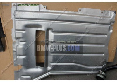 Облицовка днища кузова средняя BMW X5  X6  51757158386